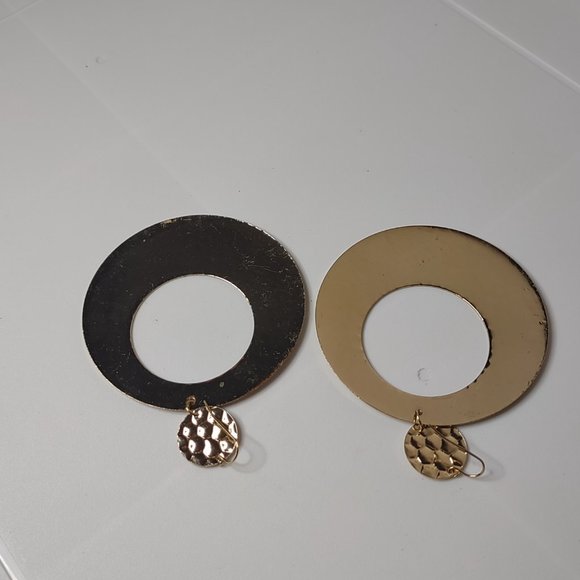 Large Round Gold Tone Metal Dangle Earrings - Picture 7 of 10